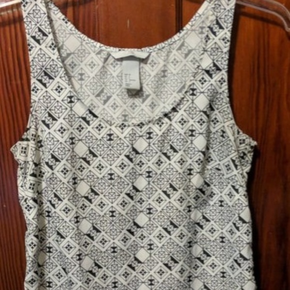 H&M tank - Picture 1 of 2